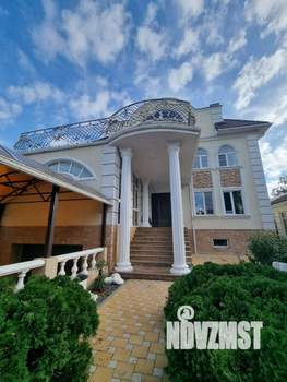 Дом 640м&sup2;, 3-этажный, участок 6 сот.  