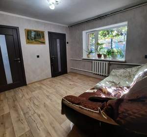 Дом 131м&sup2;, 3-этажный, участок 7 сот.  