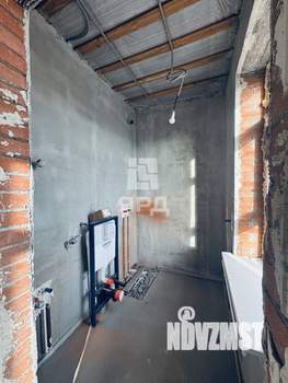 Дом 180м&sup2;, 2-этажный, участок 3 сот.  