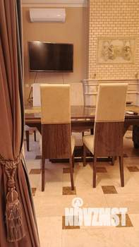 Дом 227м&sup2;, 3-этажный, участок 3 сот.  