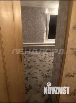 Дом 30м&sup2;, 2-этажный, участок 1 сот.  