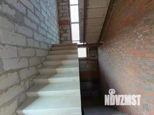 Коттедж 310м², 2-этажный, участок 6 сот.  