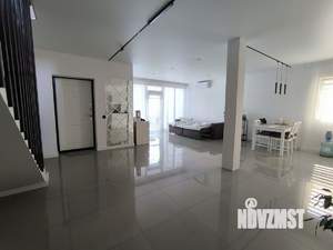 Дом 123м&sup2;, 2-этажный, участок 3 сот.  