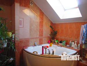 Дом 240м², 2-этажный, участок 5 сот.  