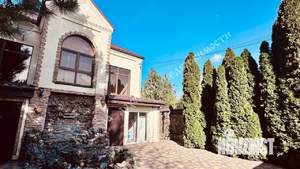 Дом 248м², 2-этажный, участок 5 сот.  