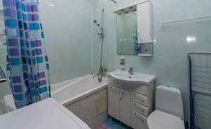 Дом 330м&sup2;, 2-этажный, участок 4 сот.  