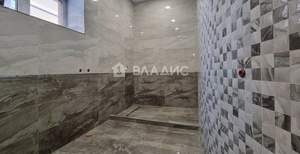 Дом 604м², 3-этажный, участок 761 сот.  