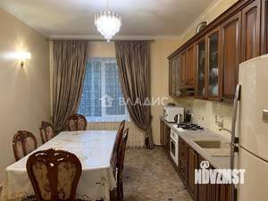 Дом 387м², 2-этажный, участок 5 сот.  