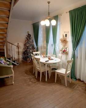 Дом 137м&sup2;, 2-этажный, участок 3 сот.  