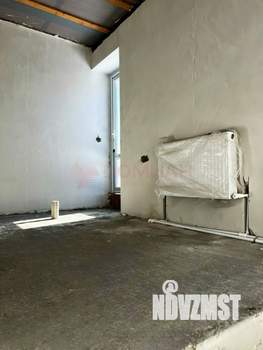 Дом 240м&sup2;, 3-этажный, участок 4 сот.  