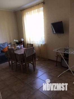 Дом 140м&sup2;, 2-этажный, участок 3 сот.  