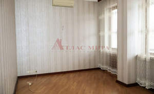 Дом 301м&sup2;, 2-этажный, участок 4 сот.  