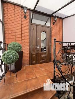 Дом 291м², 2-этажный, участок 3 сот.  