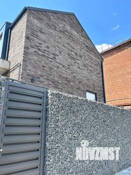 Дом 270м&sup2;, 2-этажный, участок 4 сот.  