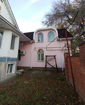 Дом 463м&sup2;, 2-этажный, участок 8 сот.  