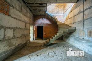 Дом 180м², 2-этажный, участок 11 сот.  
