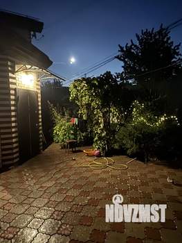 Дом 201м&sup2;, 3-этажный, участок 6 сот.  