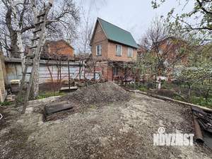 Дом 70м², 2-этажный, участок 6 сот.  