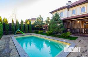 Дом 312м², 2-этажный, участок 7 сот.  