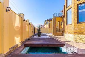 Дом 411м&sup2;, 3-этажный, участок 6 сот.  