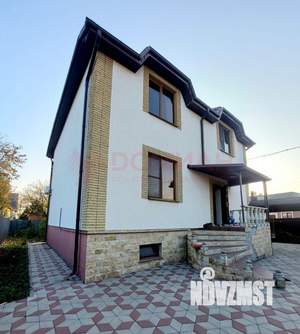 Дом 292м&sup2;, 2-этажный, участок 6 сот.  