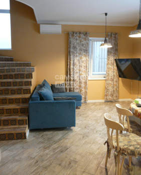 Дом 145м&sup2;, 2-этажный, участок 6 сот.  