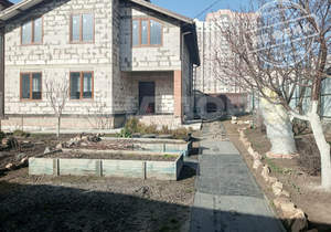 Дом 144м&sup2;, 2-этажный, участок 6 сот.  