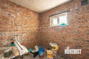 Дом 216м², 3-этажный, участок 3 сот.  