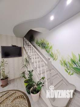 Дом 100м&sup2;, 2-этажный, участок 3 сот.  