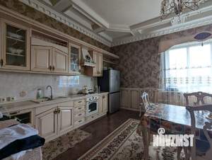 Дом 362м², 2-этажный, участок 4 сот.  