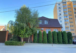 Дом 354м², 3-этажный, участок 3 сот.  