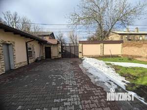 Дом 257м&sup2;, 2-этажный, участок 6 сот.  