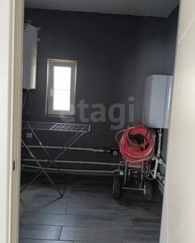 Дом 123м&sup2;, 2-этажный, участок 3 сот.  