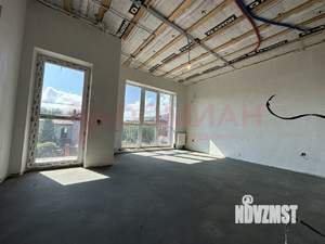 Дом 210м&sup2;, 2-этажный, участок 3 сот.  