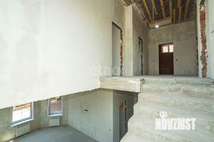 Дом 350м², 3-этажный, участок 5 сот.  