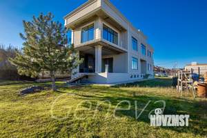 Дом 550м&sup2;, 3-этажный, участок 16 сот.  