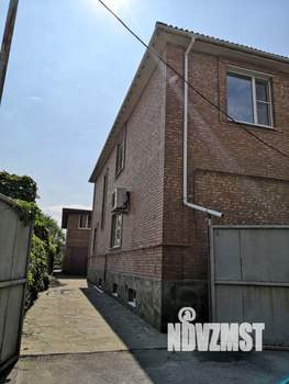 Дом 302м², 2-этажный, участок 9 сот.  