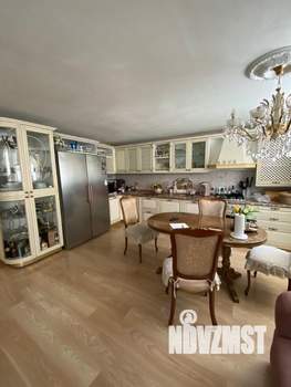 Дом 118м&sup2;, 2-этажный, участок 4 сот.  