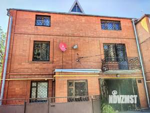 Дом 472м², 3-этажный, участок 4 сот.  