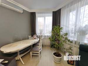 Дом 280м², 3-этажный, участок 3 сот.  