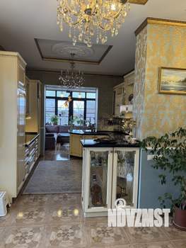 Дом 264м², 3-этажный, участок 6 сот.  