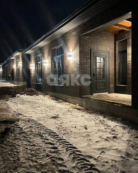 Дом 180м², 1-этажный, участок 7 сот.  