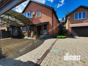 Дом 220м², 2-этажный, участок 5 сот.  