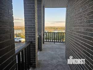 Дом 141м&sup2;, 3-этажный, участок 2 сот.  