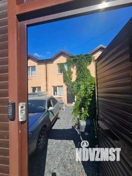 Дом 63м&sup2;, 2-этажный, участок 1 сот.  