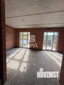 Дом 155м&sup2;, 2-этажный, участок 3 сот.  