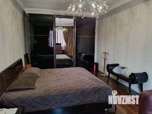 Дом 450м², 2-этажный, участок 6 сот.  