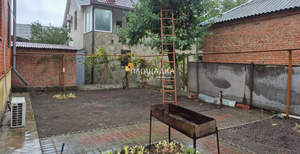 Дом 378м&sup2;, 2-этажный, участок 6 сот.  