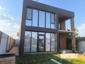 Дом 123м&sup2;, 2-этажный, участок 3 сот.  