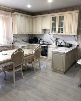 Дом 200м&sup2;, 2-этажный, участок 6 сот.  